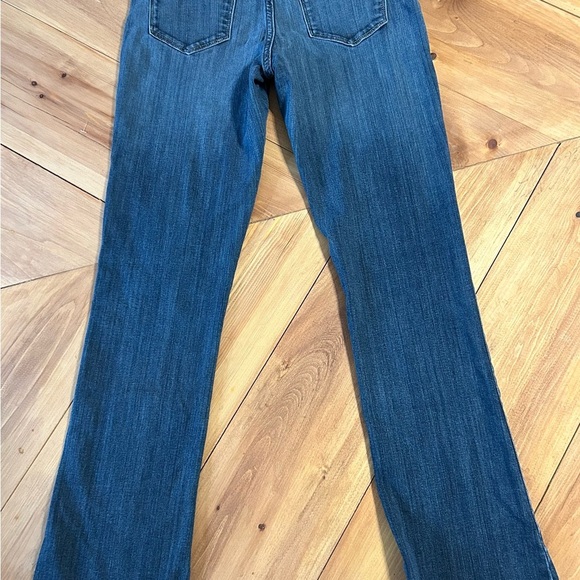 Stylish Simply Vera Women's Boot cut Leg Jeans - Picture 3 of 8